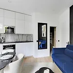 Magnificent 2Bd 6P Apartment - Eiffel Tower